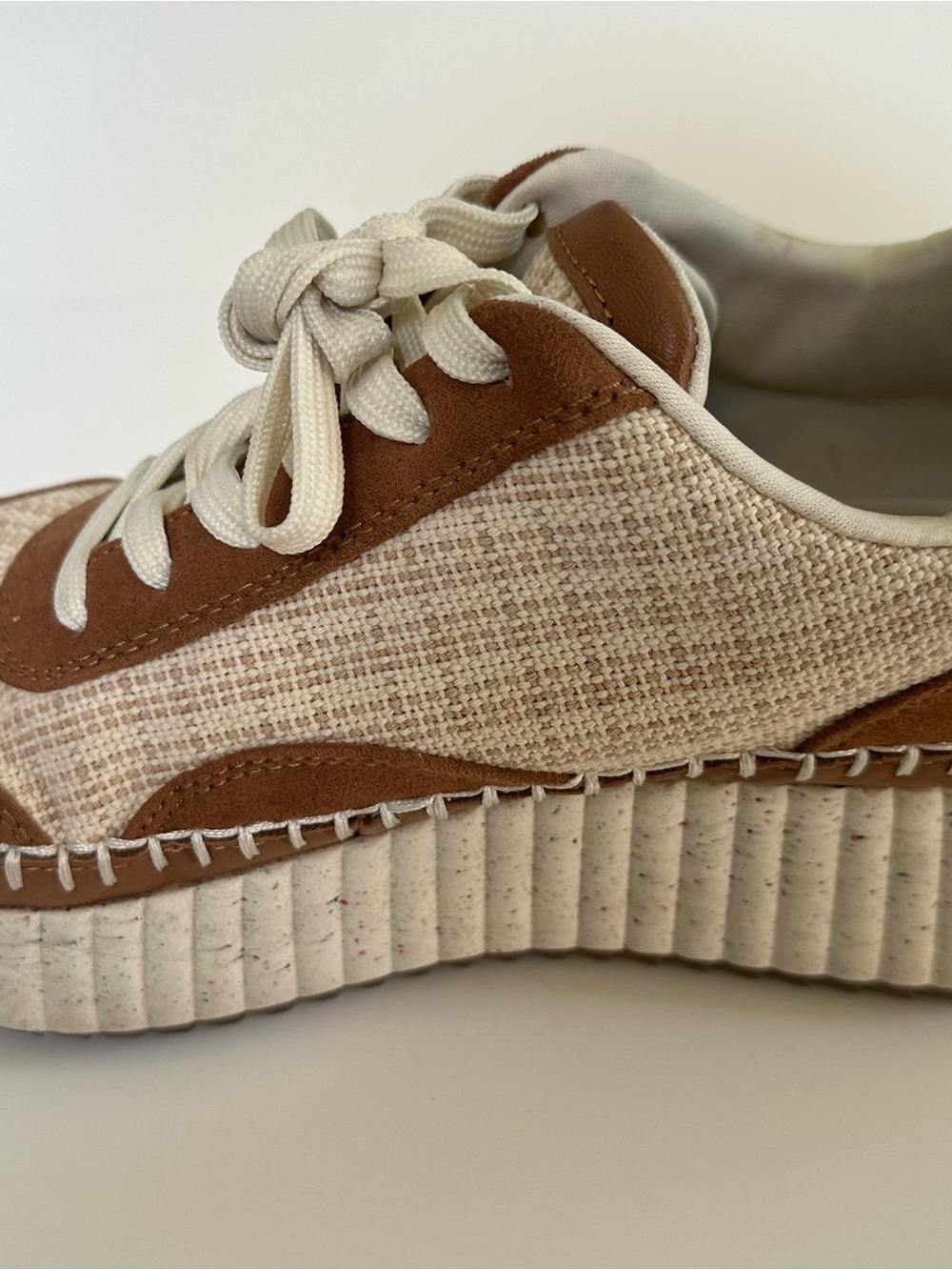 Universal Thread Sneakers - Picture 3 of 5